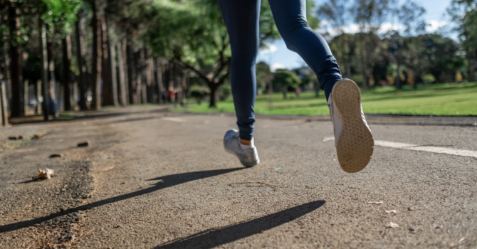 How a Sciatica Chiropractor Can Help You Find Lasting Relief